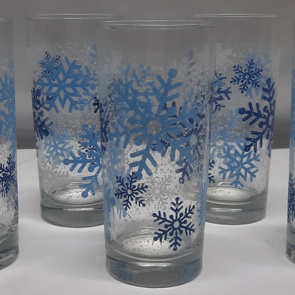 VTG Libbey Clearly Winter Set of 6 Snowflake water glasses - Picture 3 of 3